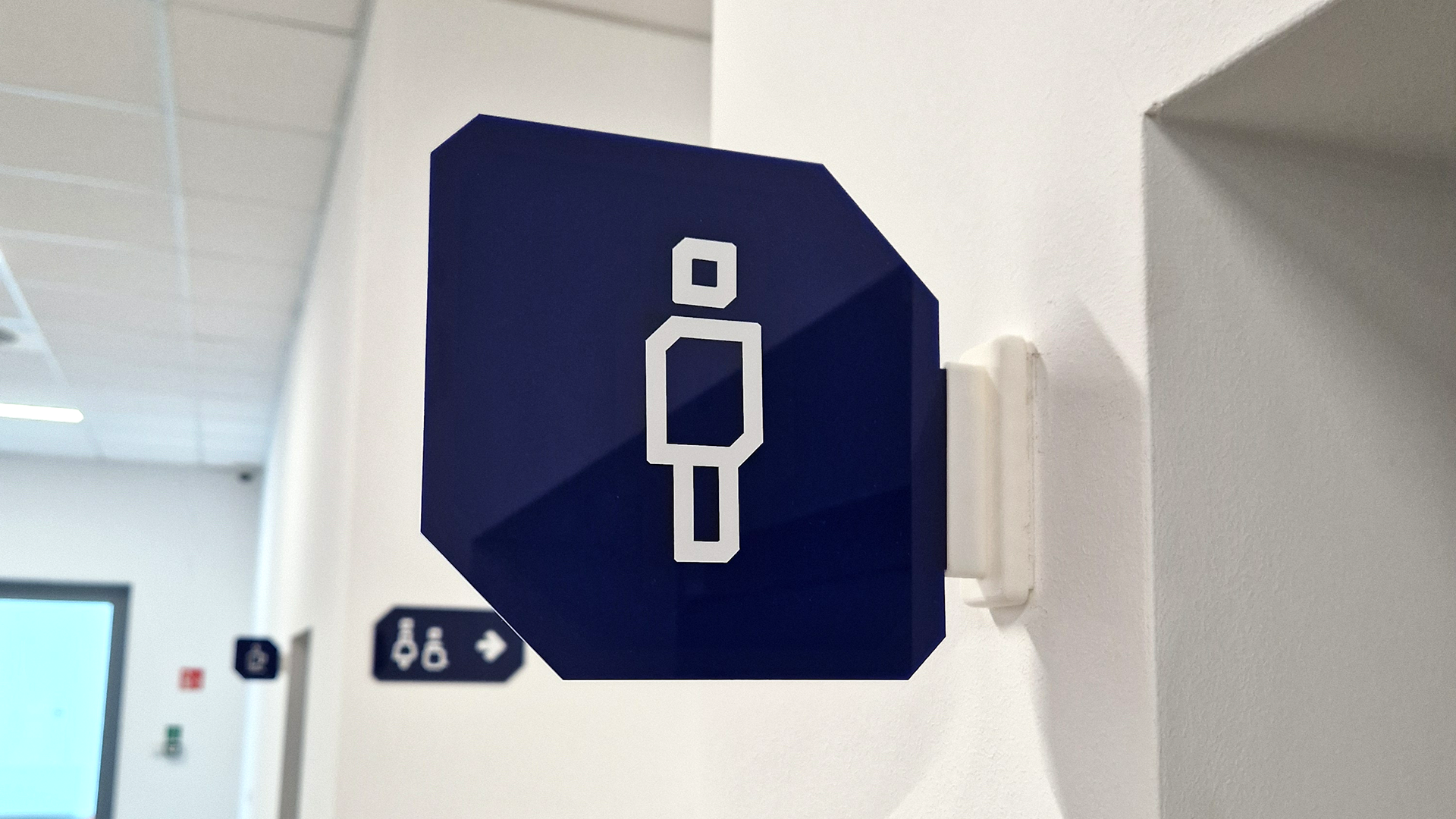 Rebranding i nowa identyfikacja wizualna PNT Opole oznakowanie ikony